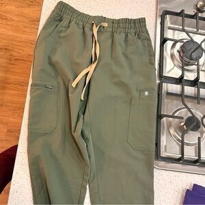 Figs Olive Cargo Pants with Drawstring